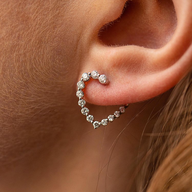 Золоті сережки "Сердечки" з діамантами сб0450nl від ювелірного магазину Онікс