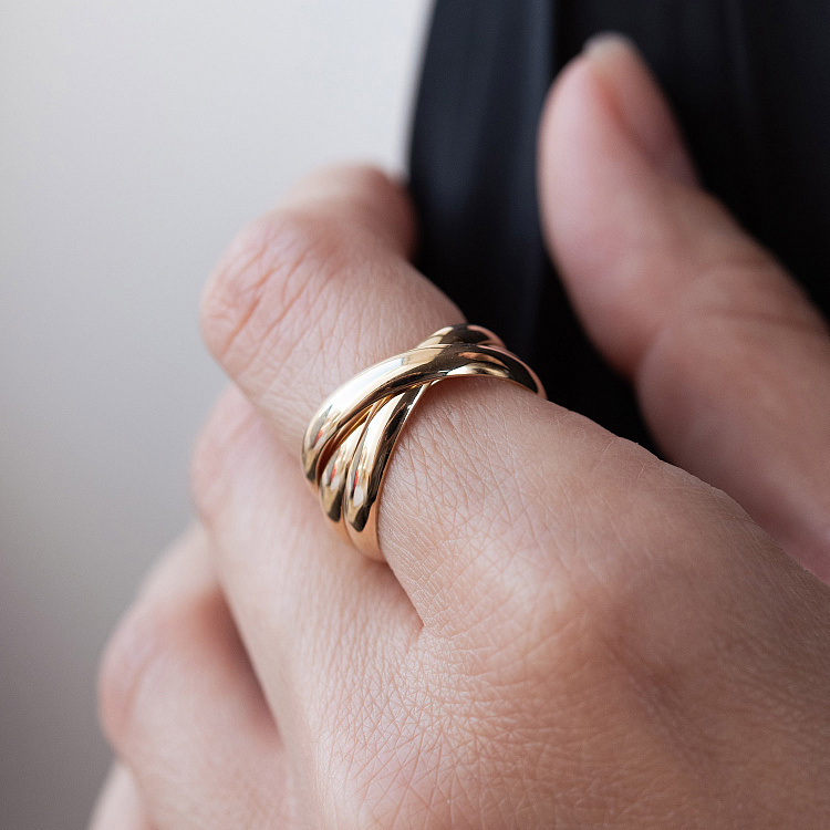 Золота каблучка "Кругообіг" (потрійна) к08019 від ювелірного магазину Онікс - 6