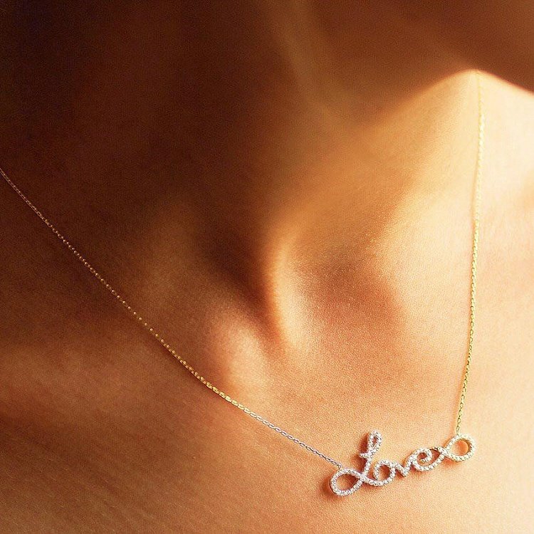 Золотое колье "Love" с фианитами кол00612 - 4 Золотое колье "Love" с фианитами кол00612 от ювелирного магазина Оникс - 4