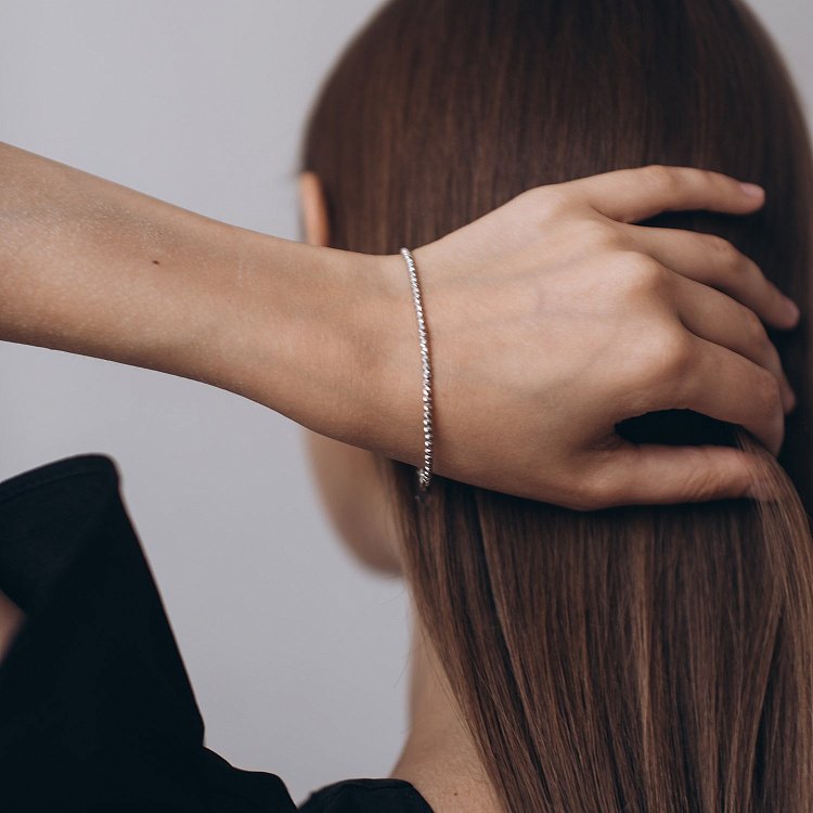 Браслет из белого золота б03845 от ювелирного магазина Оникс - 1