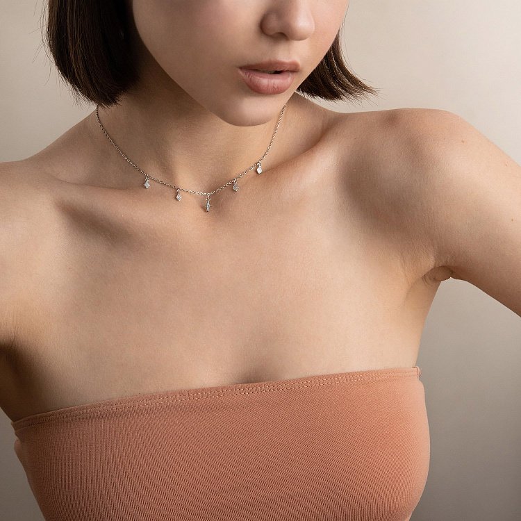 Серебряное колье "Крестик" с фианитами 181176 от ювелирного магазина Оникс - 1