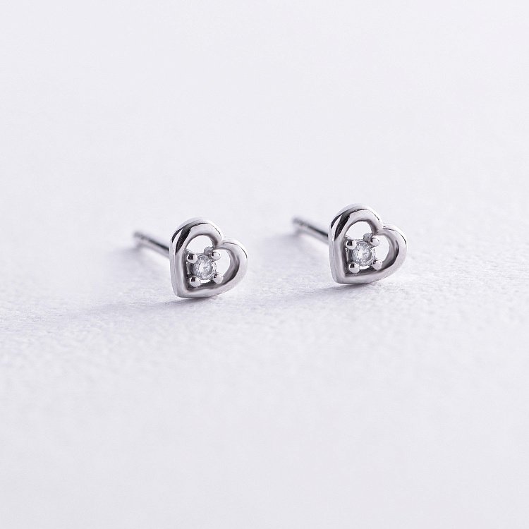 Сережки - пусети "Сердечки" у білому золоті (фіаніти) с07936 від ювелірного магазину Онікс