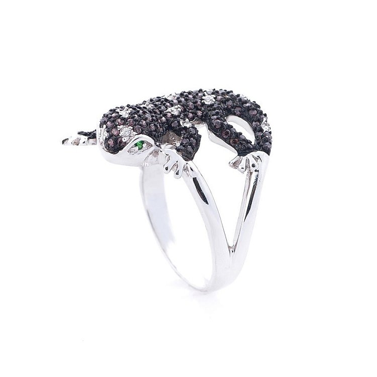 Срібний перстень "Ящірка" 111580 Срібний перстень "Ящірка" 111580 від ювелірного магазину Онікс