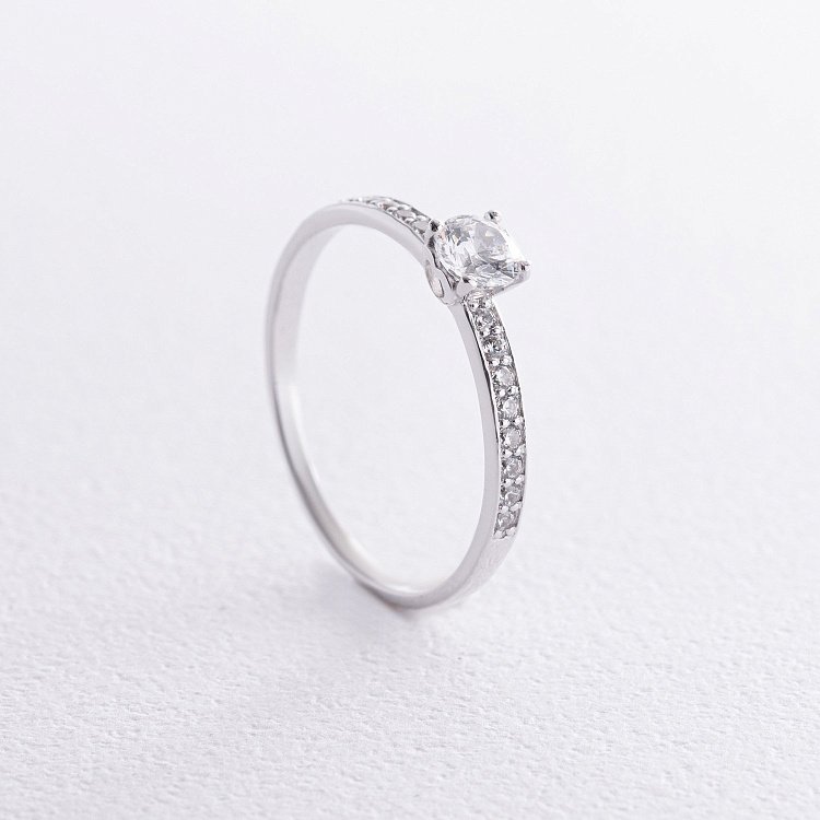 Золота заручальна каблучка "Сердечко" (фіаніти) к07599 від ювелірного магазину Онікс