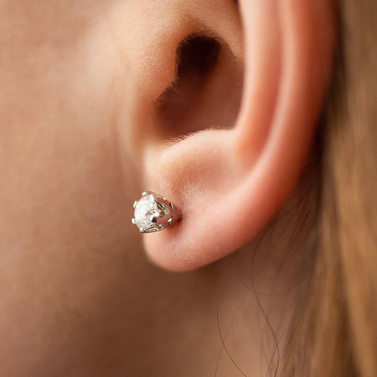 Золоті сережки - пусети з діамантами 36861121 від ювелірного магазину Онікс - 3