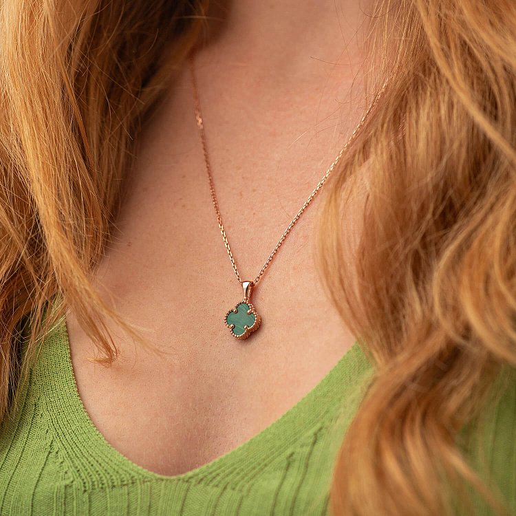 Подвеска "Клевер" в красном золоте (малахит) п03965 от ювелирного магазина Оникс - 1