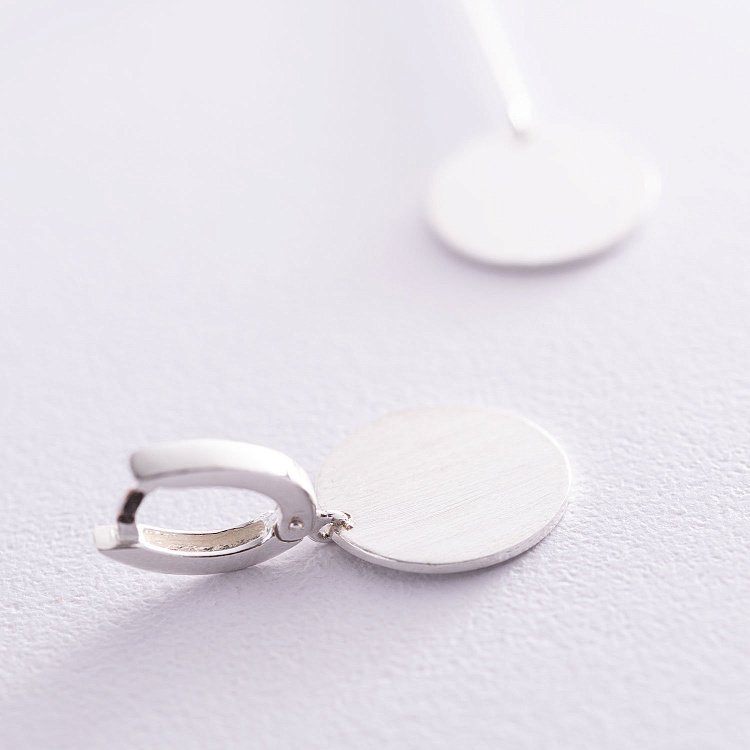 Серебряные серьги без камней "Асимметрия" 122236 от ювелирного магазина Оникс - 4