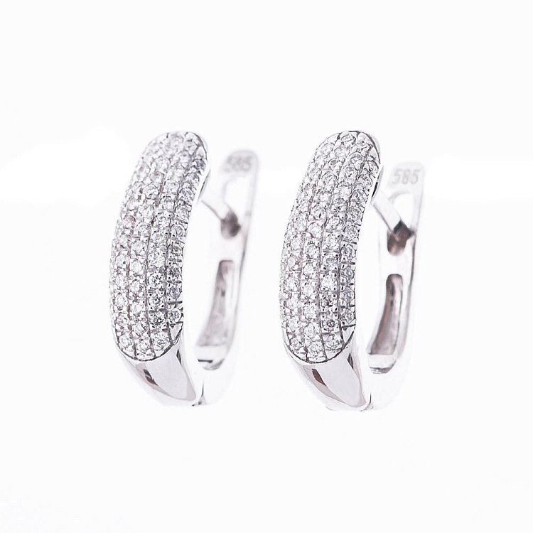 Золотые серьги с бриллиантами t03106e от ювелирного магазина Оникс