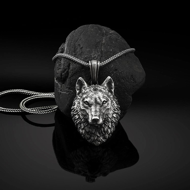 Серебряный кулон "Дикий волк" 133195 от ювелирного магазина Оникс