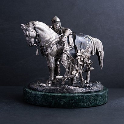 Серебряная фигура ручной работы 23098