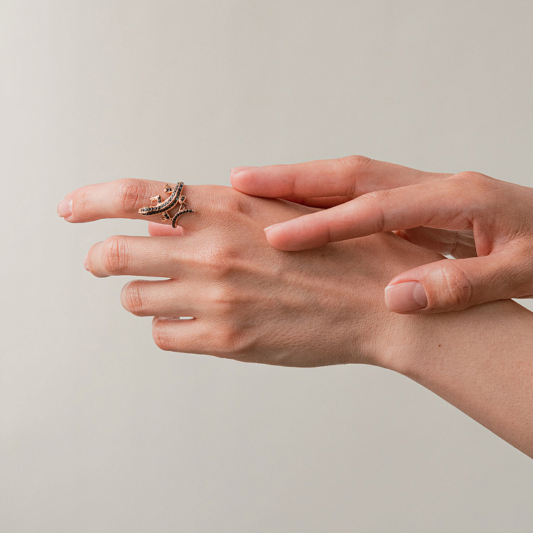 Кольцо "Ящерица" в красном золоте (фианиты) к04927 от ювелирного магазина Оникс - 1