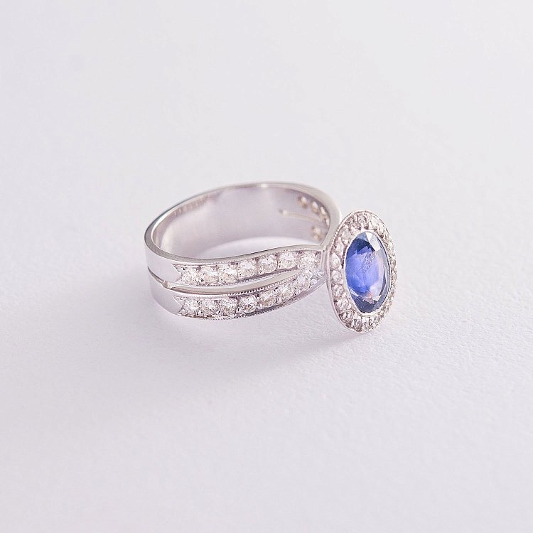 Золотое кольцо с синим сапфиром и бриллиантами км0152 от ювелирного магазина Оникс - 2