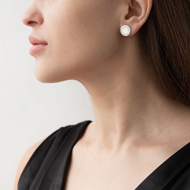 Серебряные серьги - пусеты (эмаль) 122649 от ювелирного магазина Оникс - 1