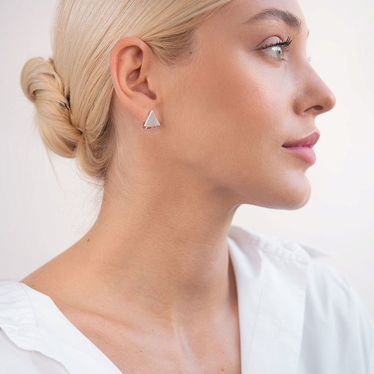 Серебряные серьги "Треугольники" 122182 от ювелирного магазина Оникс - 1