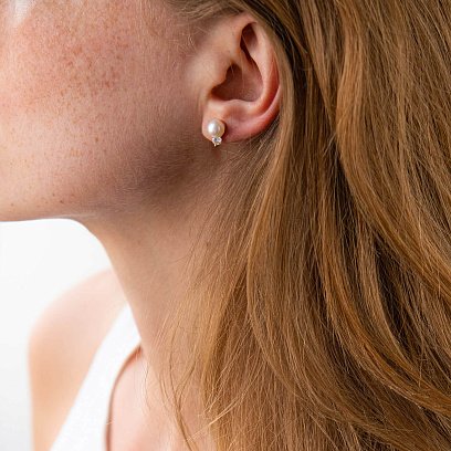 Золотые серьги - пусеты с жемчугом и фианитами с07952 №4