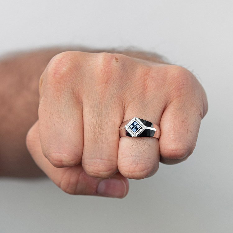 Мужская золотая печатка с бриллиантами и сапфирами кб0378nl от ювелирного магазина Оникс - 1