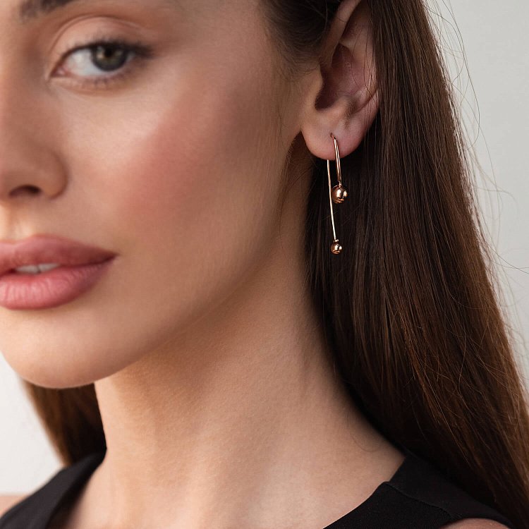 Золоті сережки "Натхнення" з кульками с07982 від ювелірного магазину Онікс - 1