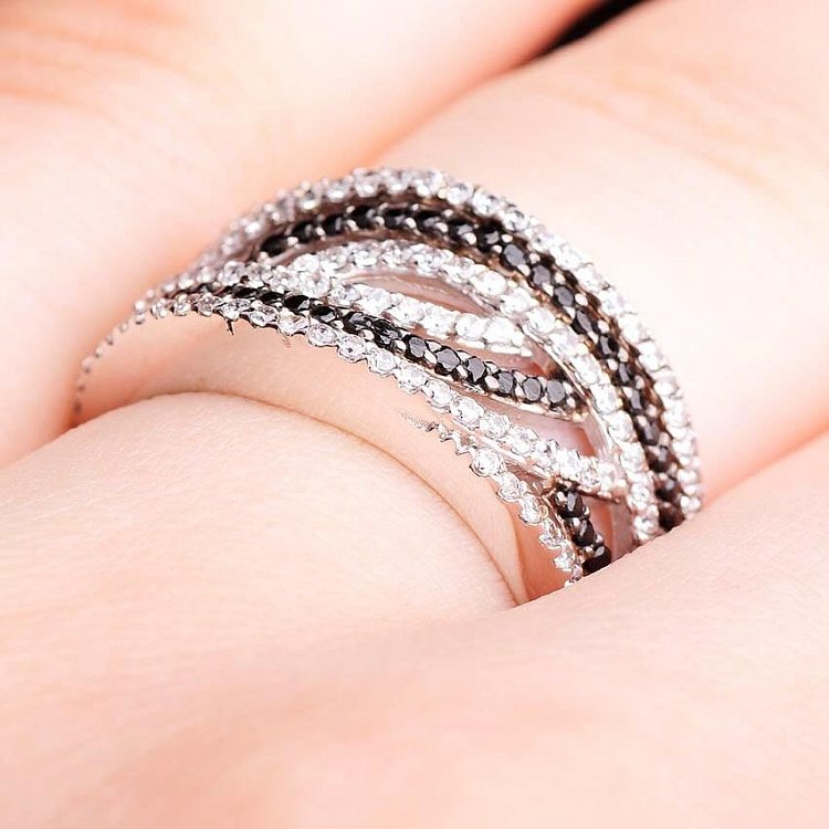 Женское кольцо из белого золота с фианитами к02570 от ювелирного магазина Оникс - 5