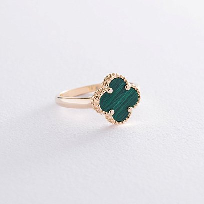 Каблучка "Конюшина" в жовтому золоті (малахіт) к05671