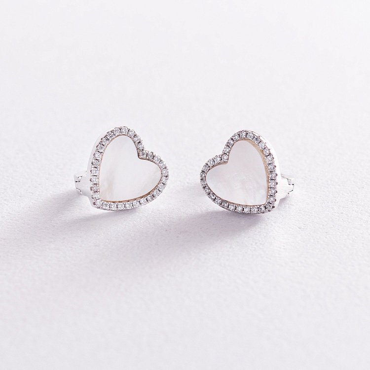 Серебряные серьги "Сердечки" (фианиты, перламурт) 122005 от ювелирного магазина Оникс