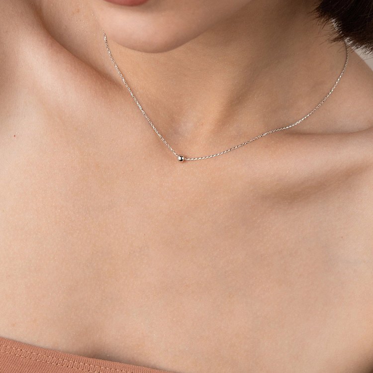 Колье "Шар" в белом золоте (0.5 см) кол02006 от ювелирного магазина Оникс - 1