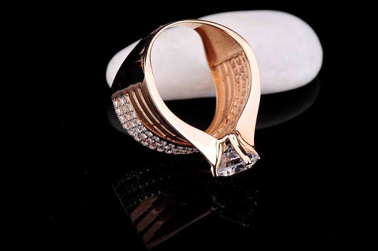 Золота каблучка з фіанітами к02985 від ювелірного магазину Онікс - 2