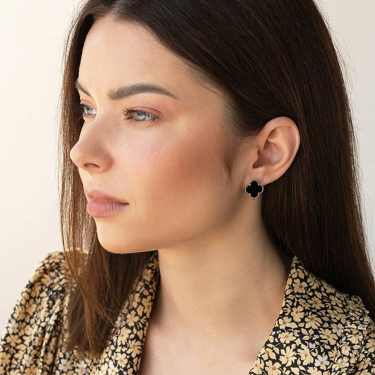 Срібні сережки "Конюшина" з оніксом 122112 від ювелірного магазину Онікс - 5