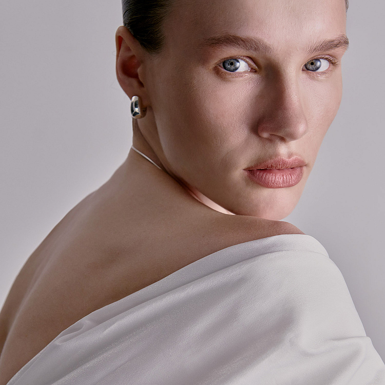 Серебряные серьги "Грация" 122705 от ювелирного магазина Оникс - 7