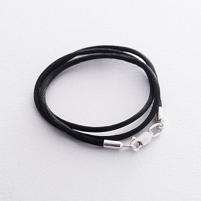 Шовковий шнурок з гладкою срібною застібкою (2 мм) 18080