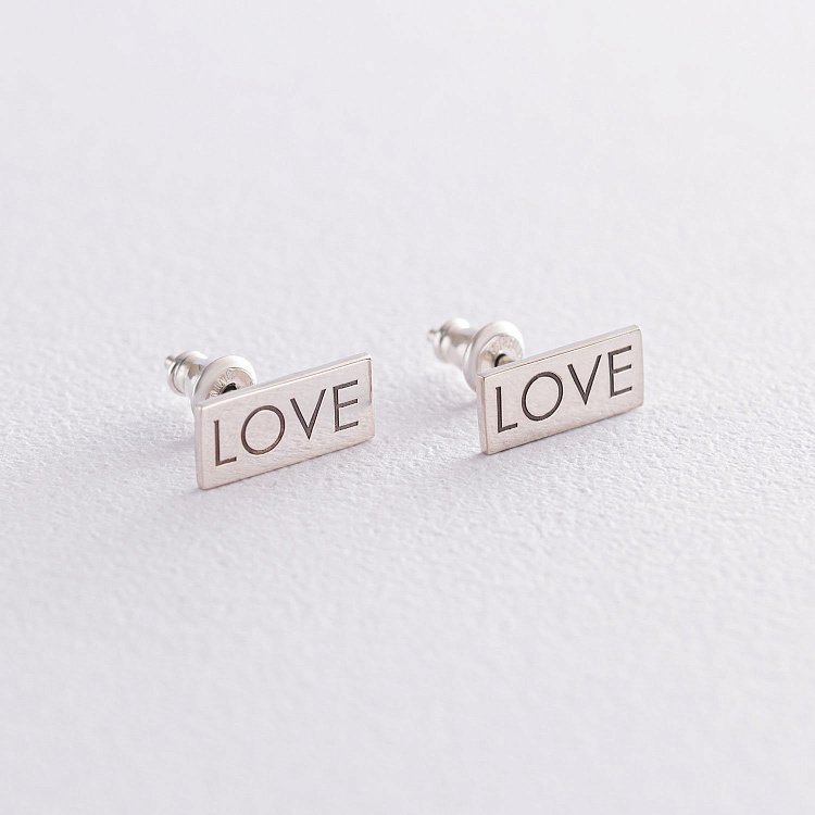 Серебряные серьги - пусеты "Love" 122868love от ювелирного магазина Оникс