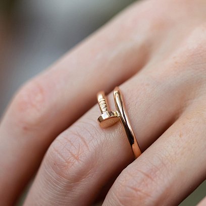 Каблучка "Цвях" у червоному золоті к07360 №4