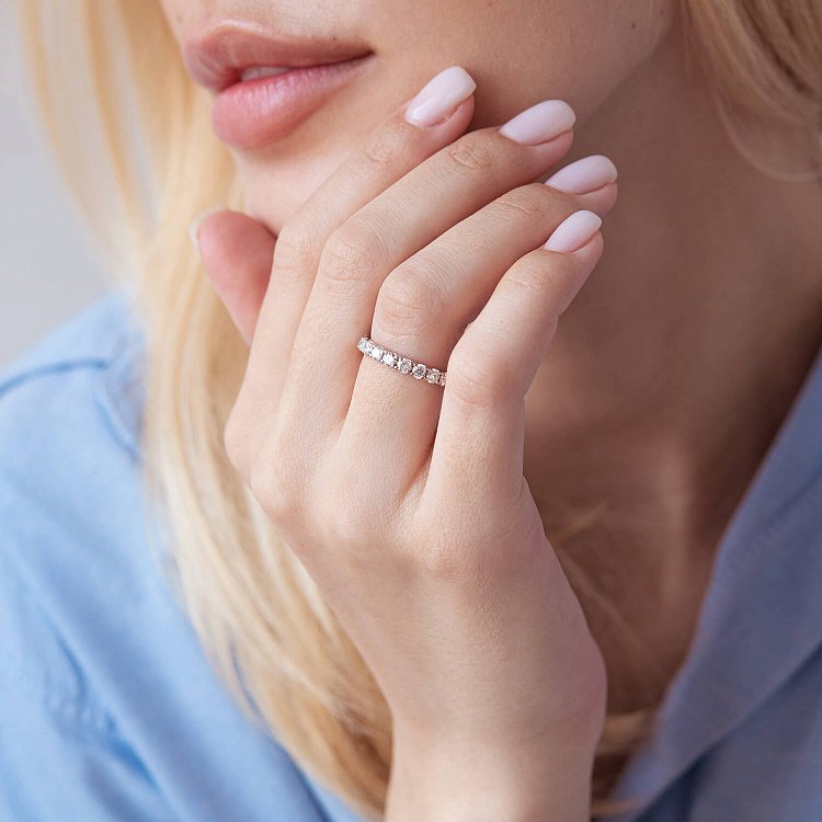 Каблучка з діамантами в білому золоті 101-10131(16.5) від ювелірного магазину Онікс - 2