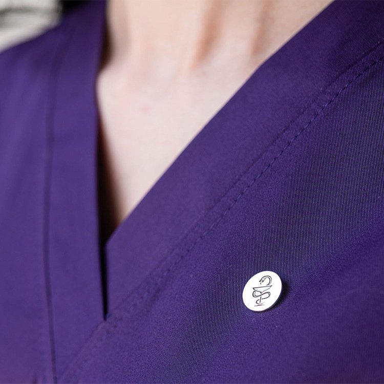 Медицинский значок "Чаша со змеей" в серебре 20043 от ювелирного магазина Оникс - 6