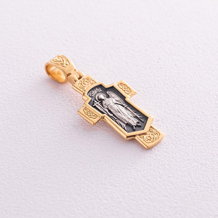 Срібний хрестик (чорніння, позолота) 131971 від ювелірного магазину Онікс