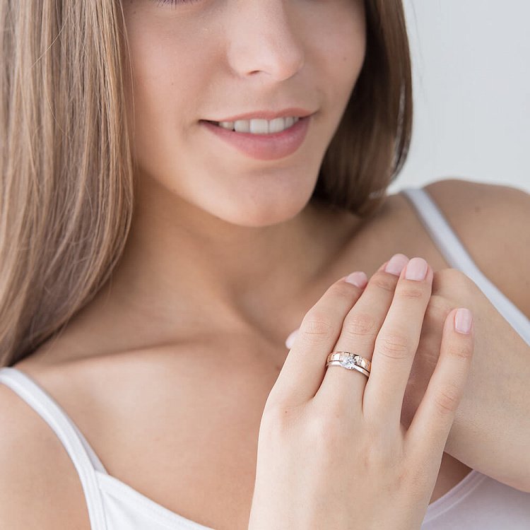 Заручальна каблучка з фіанітами к04240 від ювелірного магазину Онікс - 2