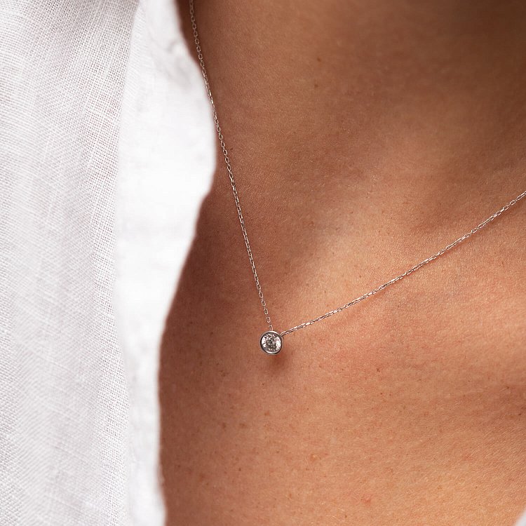 Колье с одним фианитом (белое золото) кол02278 от ювелирного магазина Оникс - 5