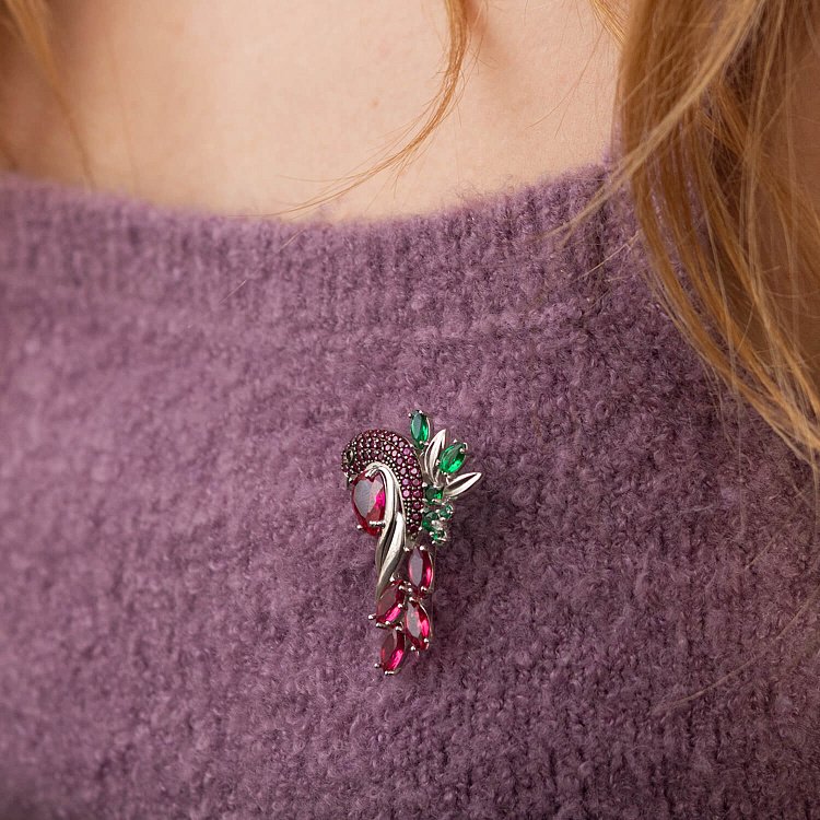 Серебряная брошь "Райская птица" с разноцветными фианитами 452 от ювелирного магазина Оникс - 3
