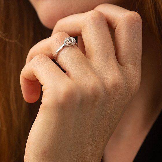 Золота каблучка "Сердечко" з діамантами 235831121 №2
