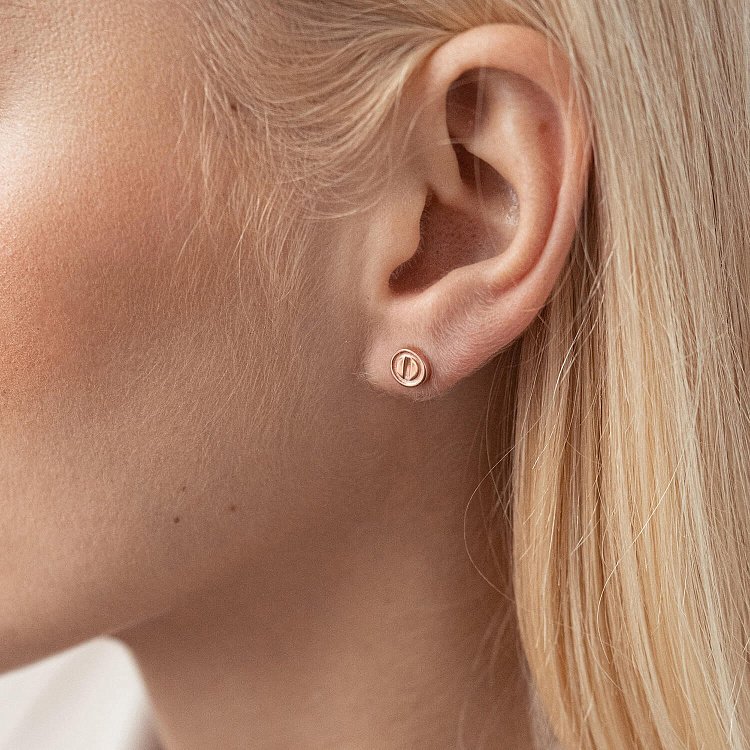 Сережки - пусети "Love" у червоному золоті с07731 від ювелірного магазину Онікс - 7