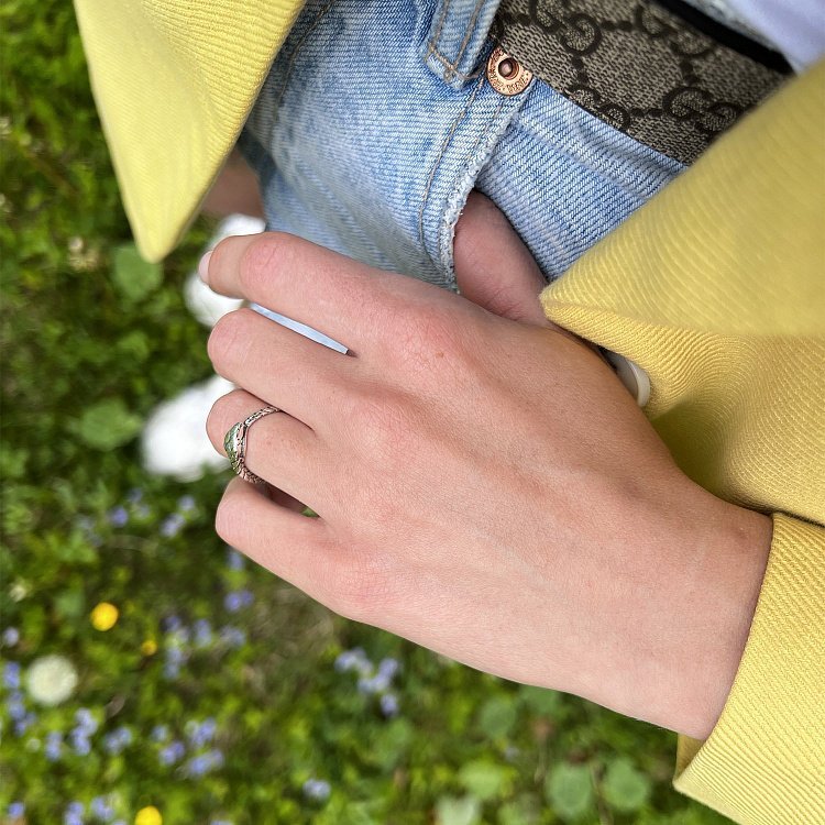 Срібна каблучка "Змій Уроборос" 112553 від ювелірного магазину Онікс - 10