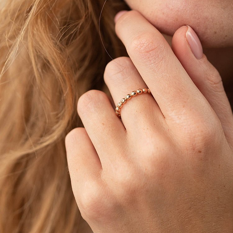 Каблучка "Кульки" у червоному золоті к07095к від ювелірного магазину Онікс - 2