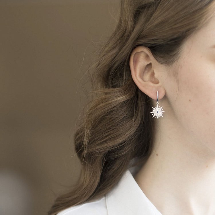 Срібні сережки "Нічна тематика" (фіаніт) 122395 від ювелірного магазину Онікс - 2