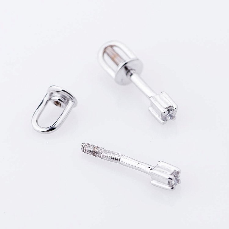 Золотые серьги-гвоздики с бриллиантами е0686б от ювелирного магазина Оникс - 2