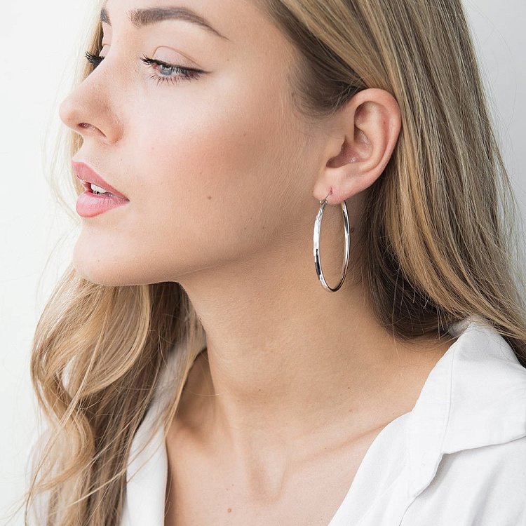 Серебряные серьги-кольца 122225 от ювелирного магазина Оникс - 2