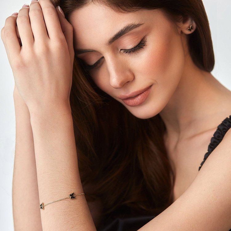 Сережки - пусети "Метелики" в жовтому золоті (емаль) с06823 від ювелірного магазину Онікс - 4