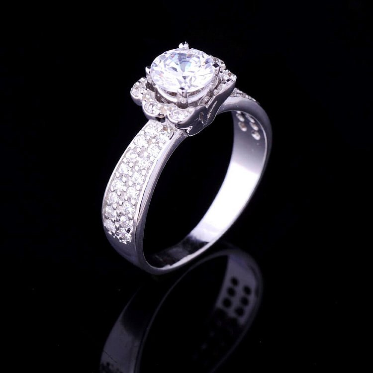 Каблучка (фіаніти) к01713ж від ювелірного магазину Онікс - 1