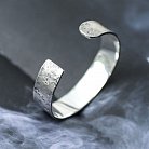 Жесткий браслет ручной работы из серебра с чернением 141535 от ювелирного магазина Оникс - 1