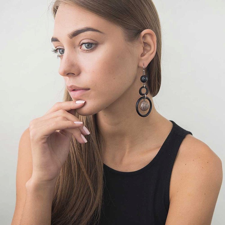 Серьги с кварцем дымчатым и агатом 230с9 Серьги с кварцем дымчатым и агатом 230с9 от ювелирного магазина Оникс