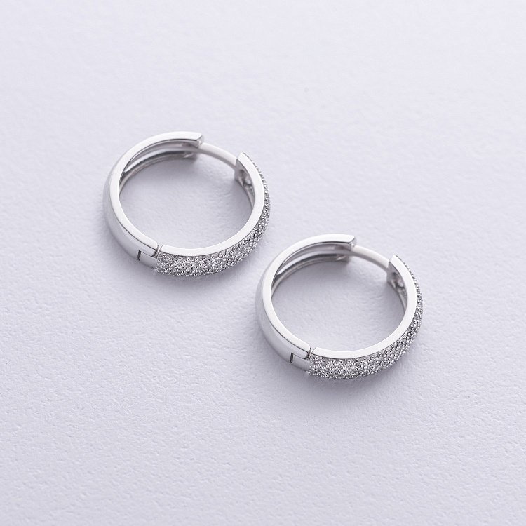 Серьги - кольца с бриллиантами (белое золото) 331001121 от ювелирного магазина Оникс - 2