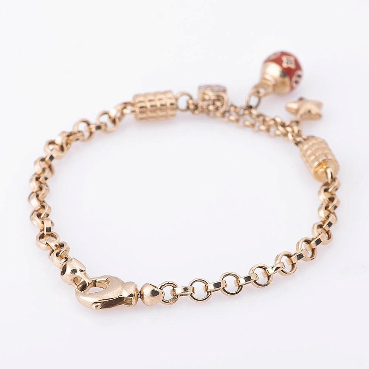 Золотой цепной браслет с шармами б02228 от ювелирного магазина Оникс - 2